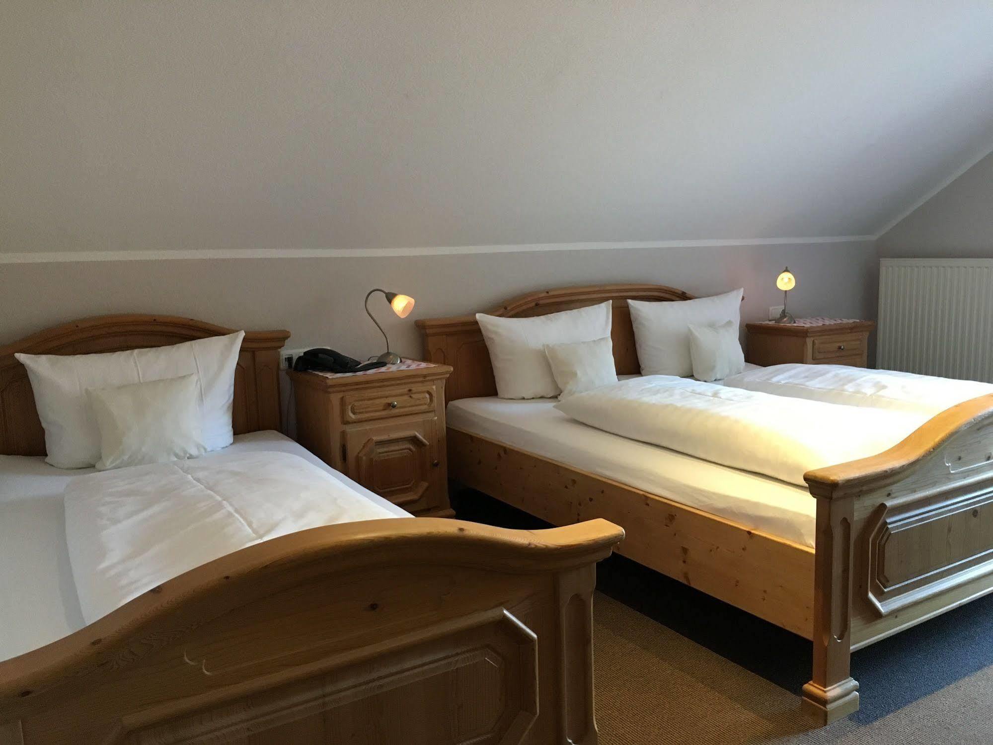 Landhaus Hotel Goeke Hövelhof Esterno foto
