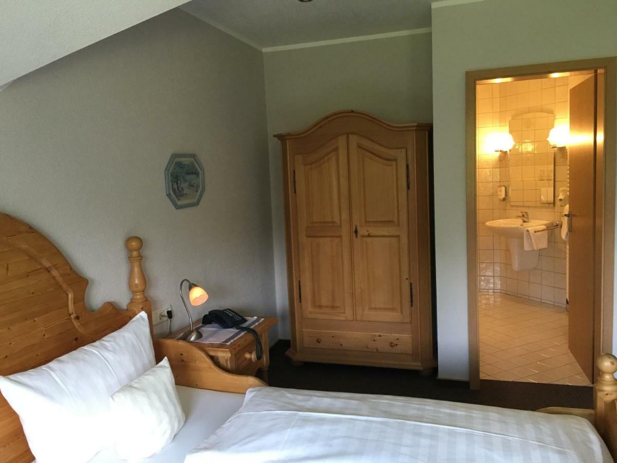 Landhaus Hotel Goeke Hövelhof Esterno foto